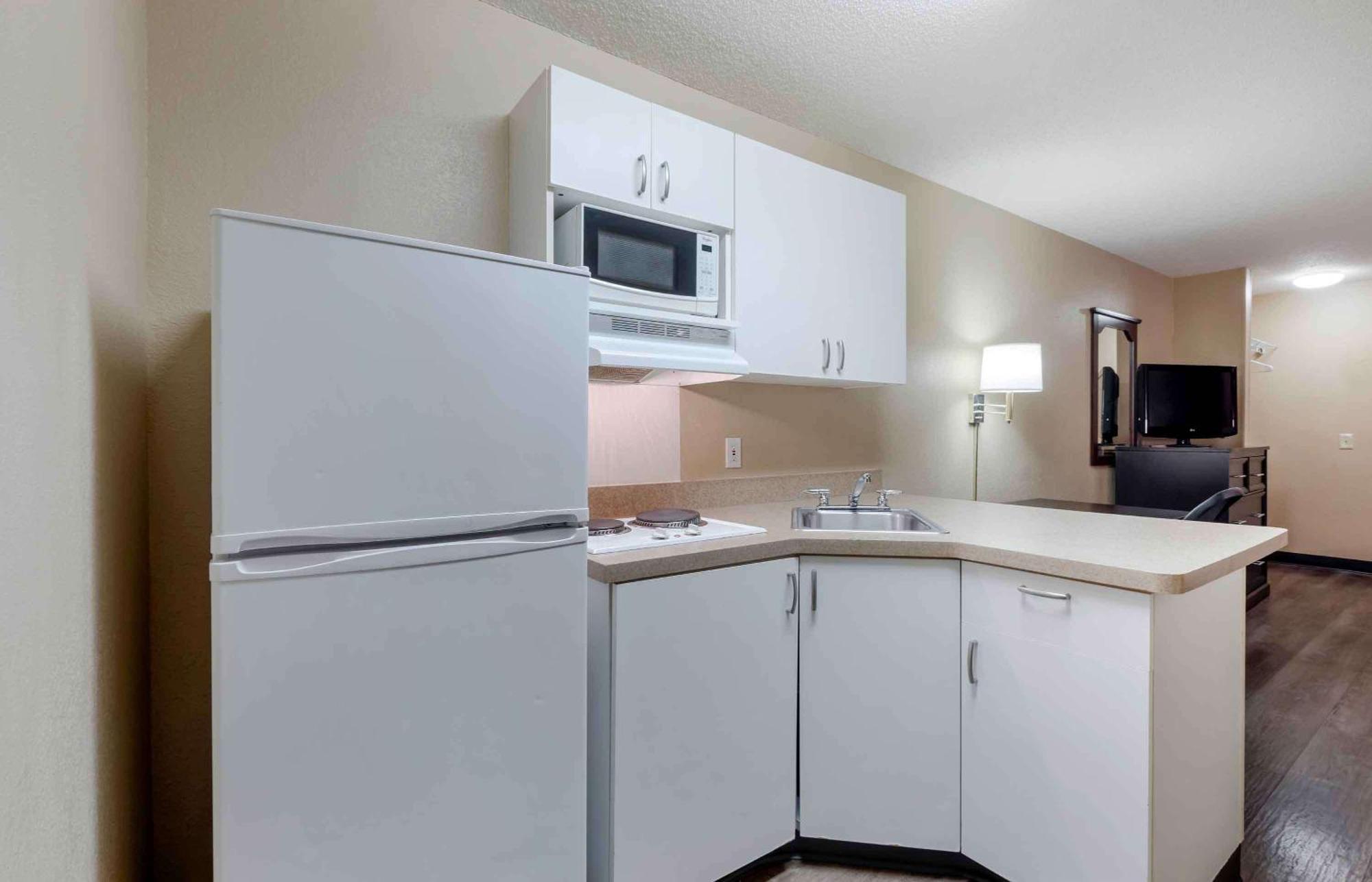 Extended Stay America Select Suites - Atlanta - Clairmont Шамблі Екстер'єр фото