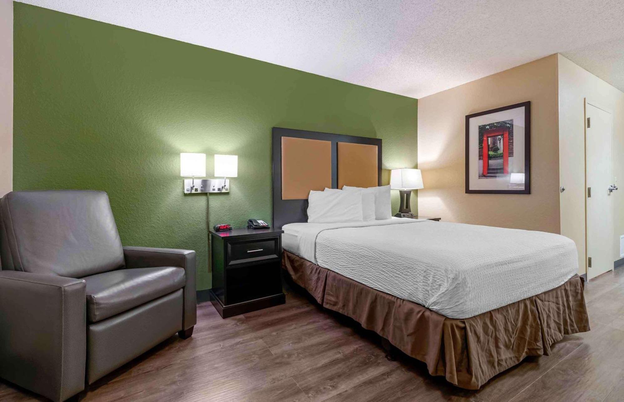 Extended Stay America Select Suites - Atlanta - Clairmont Екстер'єр фото