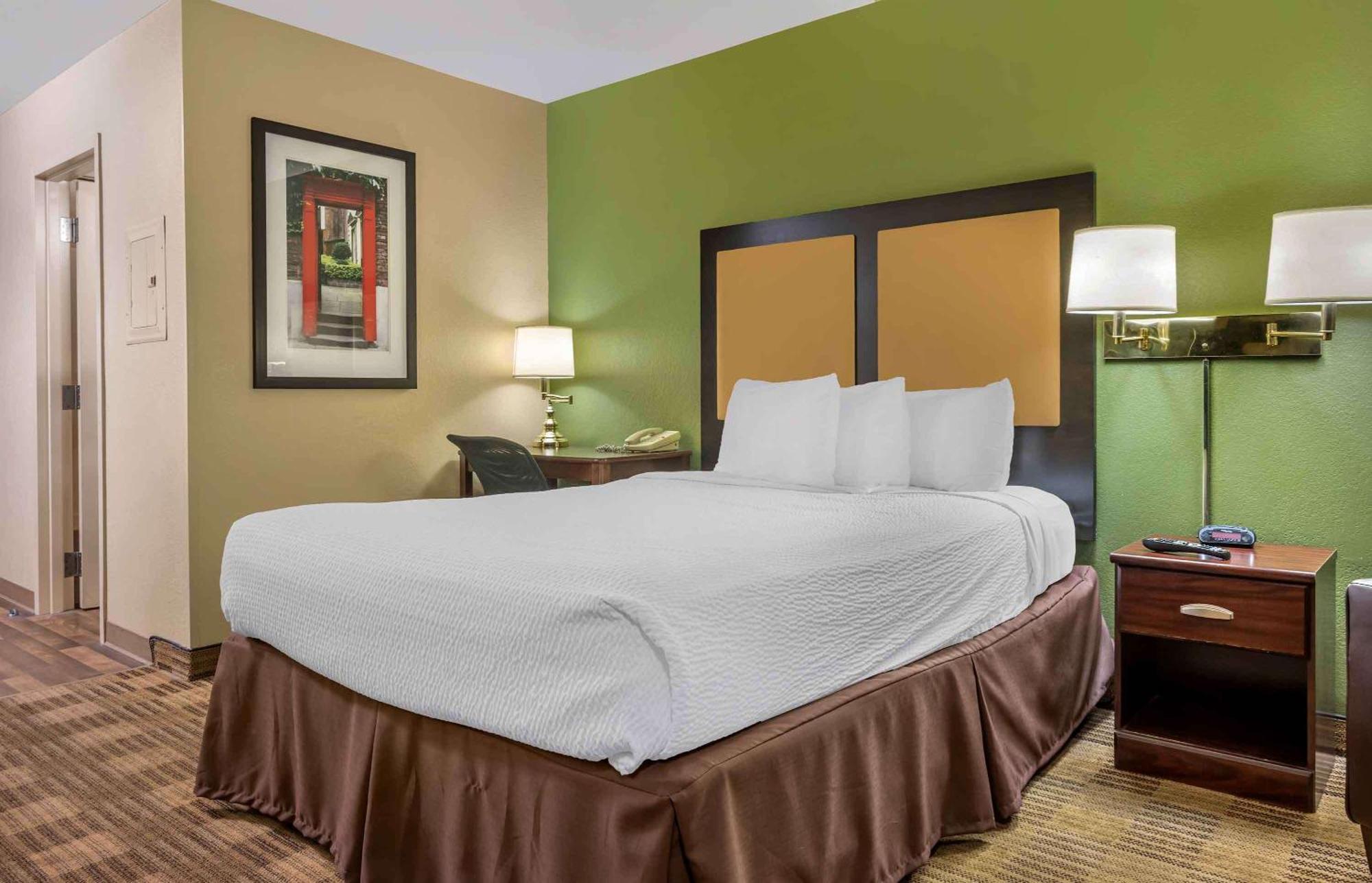 Extended Stay America Select Suites - Atlanta - Clairmont Екстер'єр фото